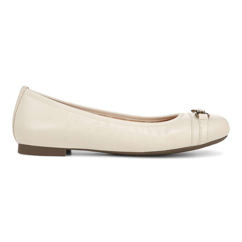 Delanie Flat - Cream - Image 2