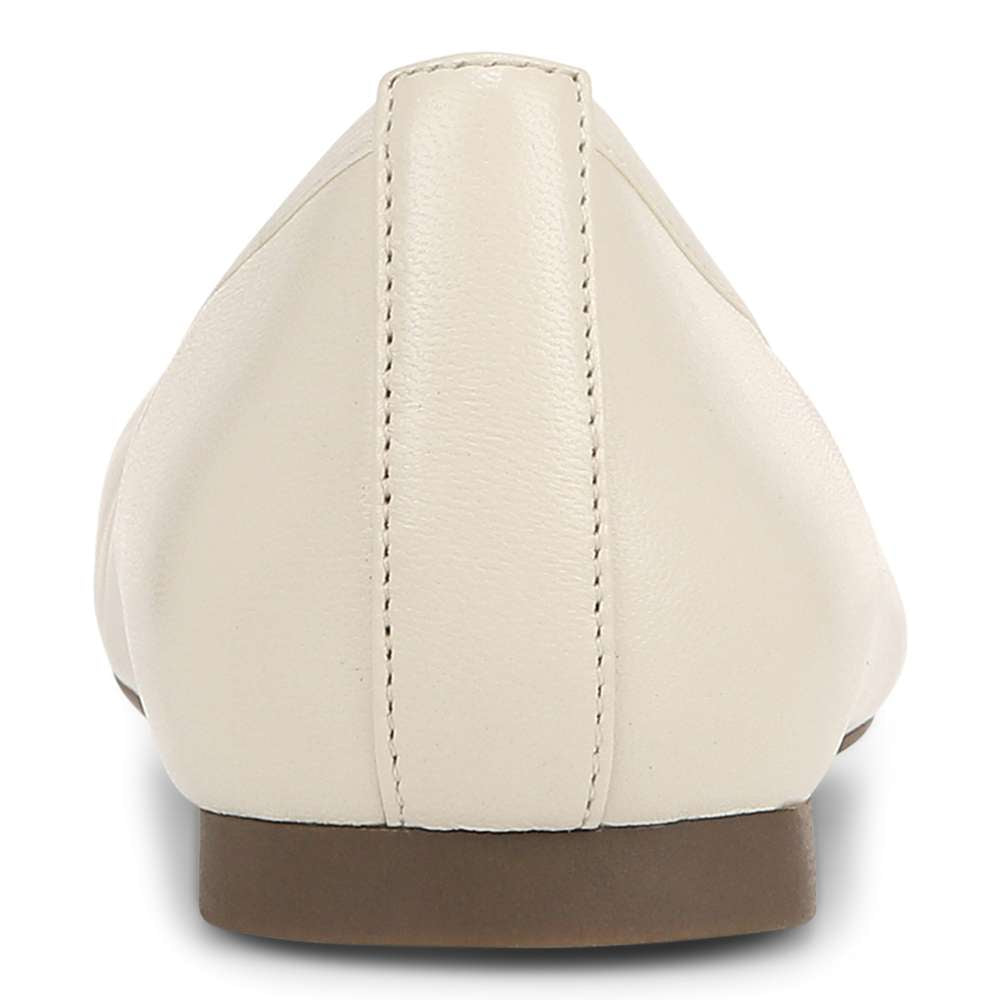 Delanie Flat - Cream - Image 9